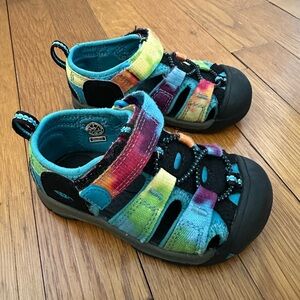 Tie dye Newport H2 Keens